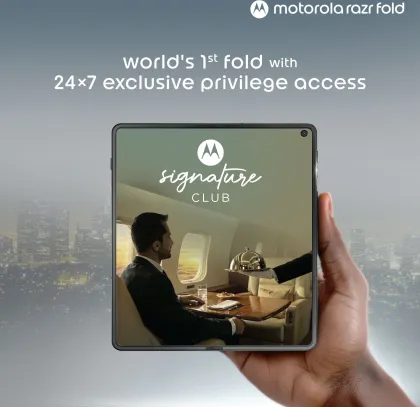 Motorola Razr Fold FIFA World Cup 26 Edition - image 3