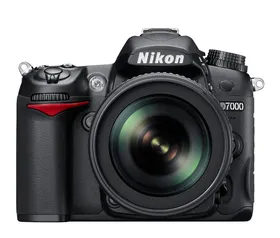 Nikon D7000 DSLR Camera (18-55mm + 55-200mm VR II Lens) - image 1