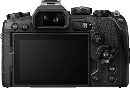 Olympus OMD-EM1-Mark III Mirrorless Camera with 12-40 mm F/2.8 Pro Lens - image 3