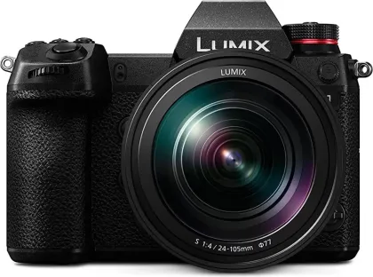 Panasonic Lumix DC-S1RMGA 47.3MP Mirrorless Camera with 24-105 mm Lens - image 2