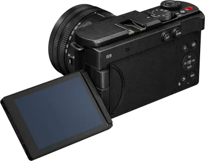 Panasonic Lumix S9 24MP Mirrorless Camera with Lumix 18-40mm F/4.5-6.3 Lens - image 3
