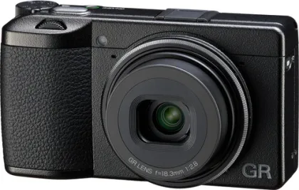 Ricoh GR III HDF 24MP Digital Camera - image 4