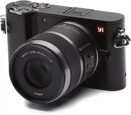 Xiaomi Yi M1 Mirrorless Camera (12-40mm Kit Lens) - image 2
