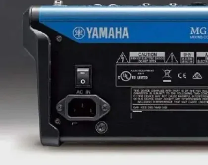 Yamaha MG10 Analog Mixing Console - image 4